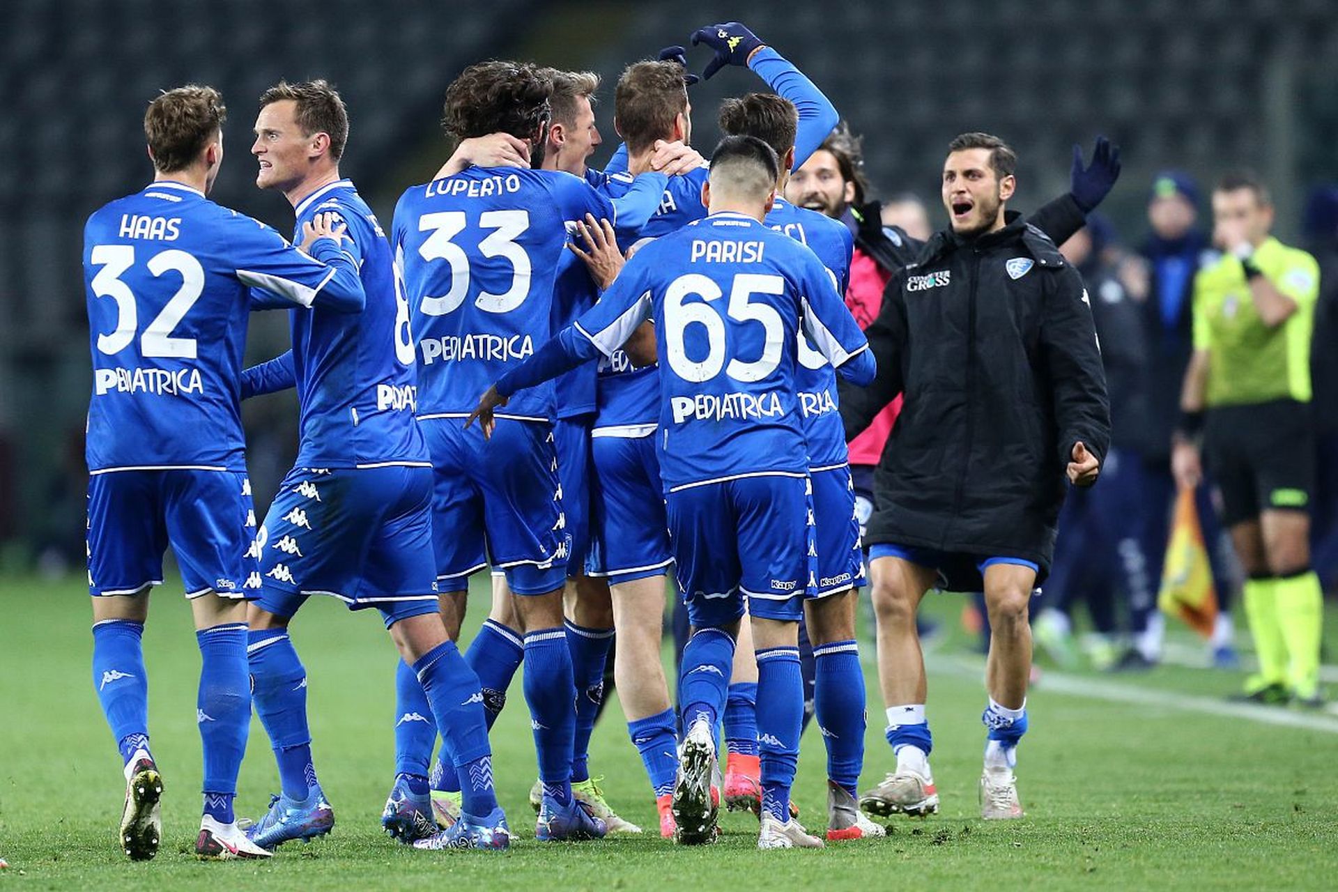 任意球首次 任意球首次