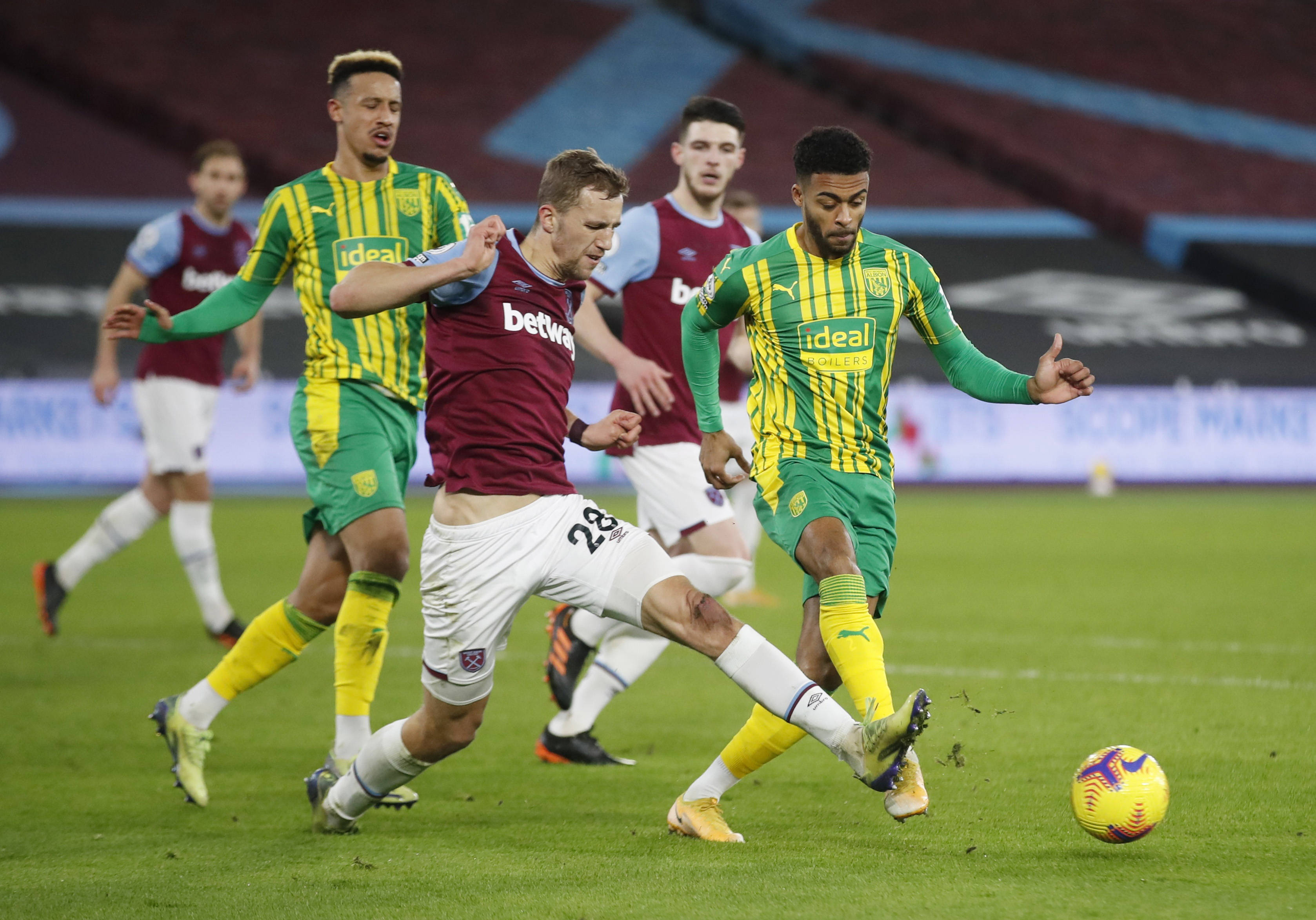 然是备受追 然是备受追